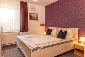 2 Schlafzimmer, Bügeleisen/Bügelbrett, Reisekinderbett, kostenloses WLAN