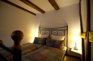 2 bedrooms, in-room safe, WiFi, bed sheets