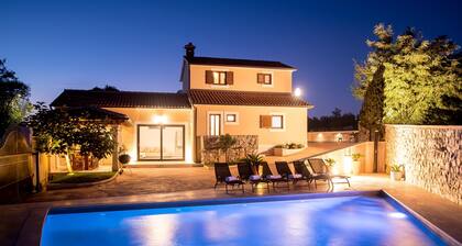 Urlaubsparadies Villa Ružmarin: Privater Pool, Klimaanlage und Natur pur!
