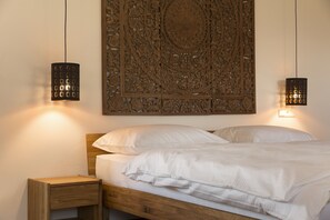 2 slaapkamers, een strijkplank/strijkijzer, reisbedje, gratis wifi