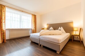 2 slaapkamers, een kluis op de kamer, een strijkplank/strijkijzer