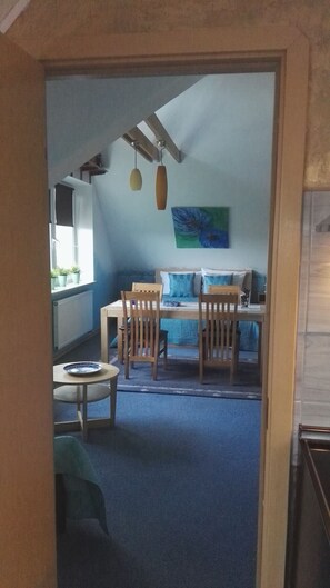 TV, DVD-spiller og bøker