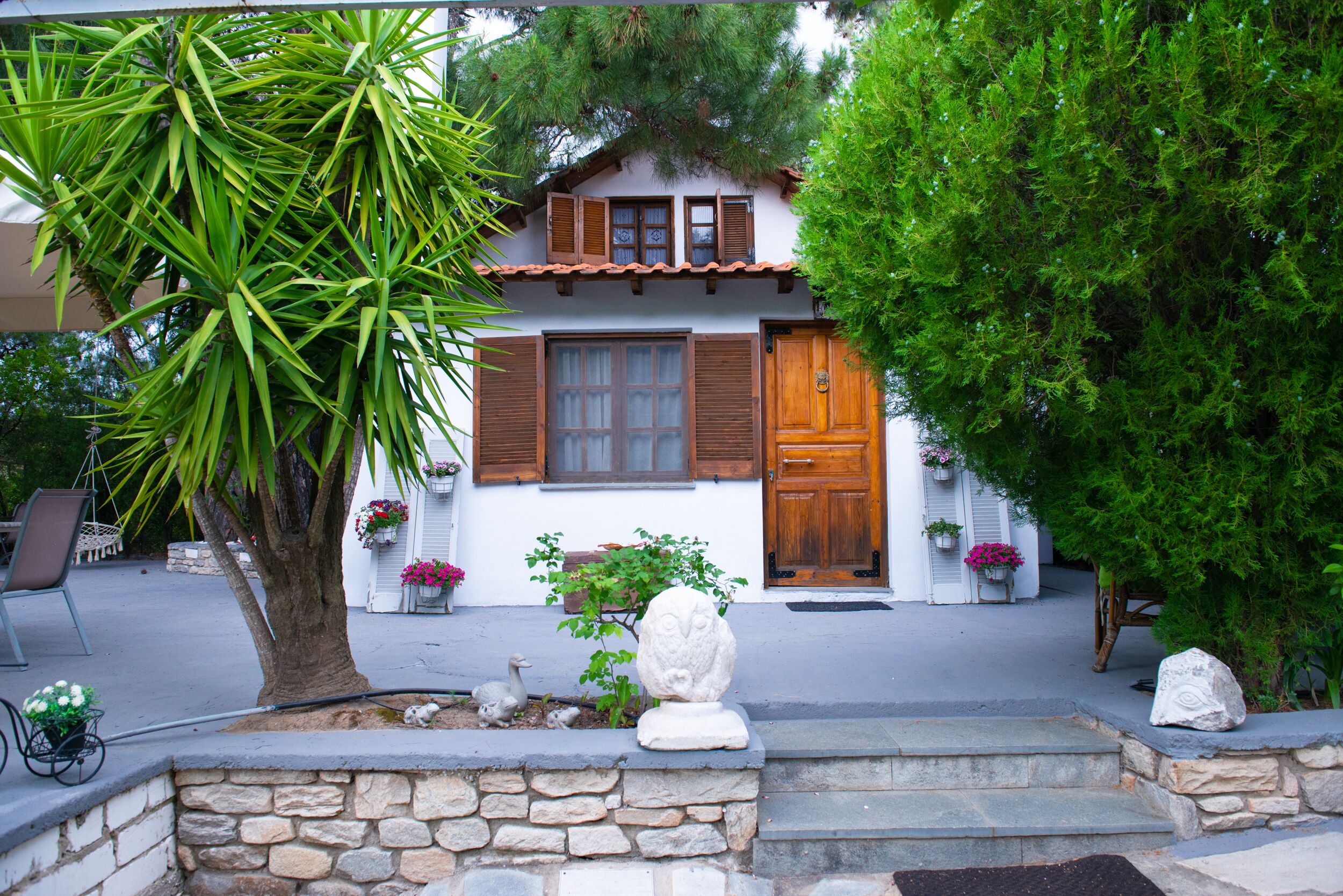 Detached beach house with large garden