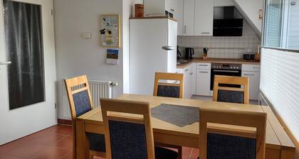 Anlage am Wehrberg Wohnung 5, 6 Personen, WLAN, Sued-Balkon, ruhige Lage, Nichtraucher