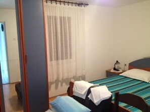 2 bedrooms, in-room safe, iron/ironing board, free WiFi - Holiday Home in Sali with Seaview, Terrace (4420-1) (Sali)