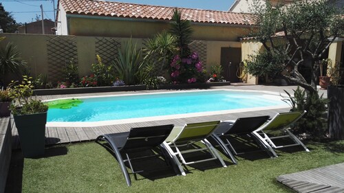 Villa 120m2 - 3 Schlafzimmer - Pool, Strand 800 m, 300 m Ausstattung