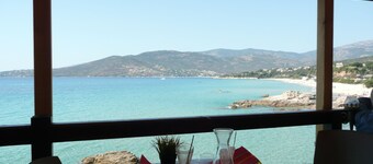 Hus renoveret i VICO-WIFI-15mns strande i SAGONE