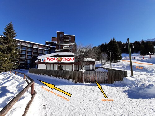 Arc 1800 - Studio with balcony overlooking Montblanc, at the foot of the slopes for 5 people.