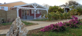 TROPIC AND SPA invite you in an idyllic setting for your vacation!