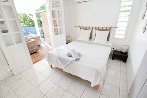 3 bedrooms, in-room safe, iron/ironing board, travel crib