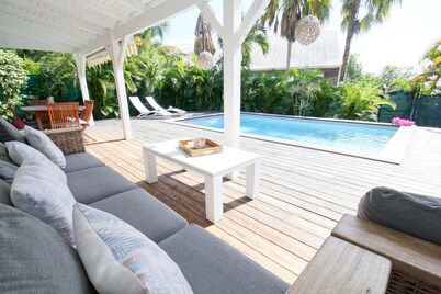 La Petite Villa Guadeloupe, private pool and walking distance to the beach