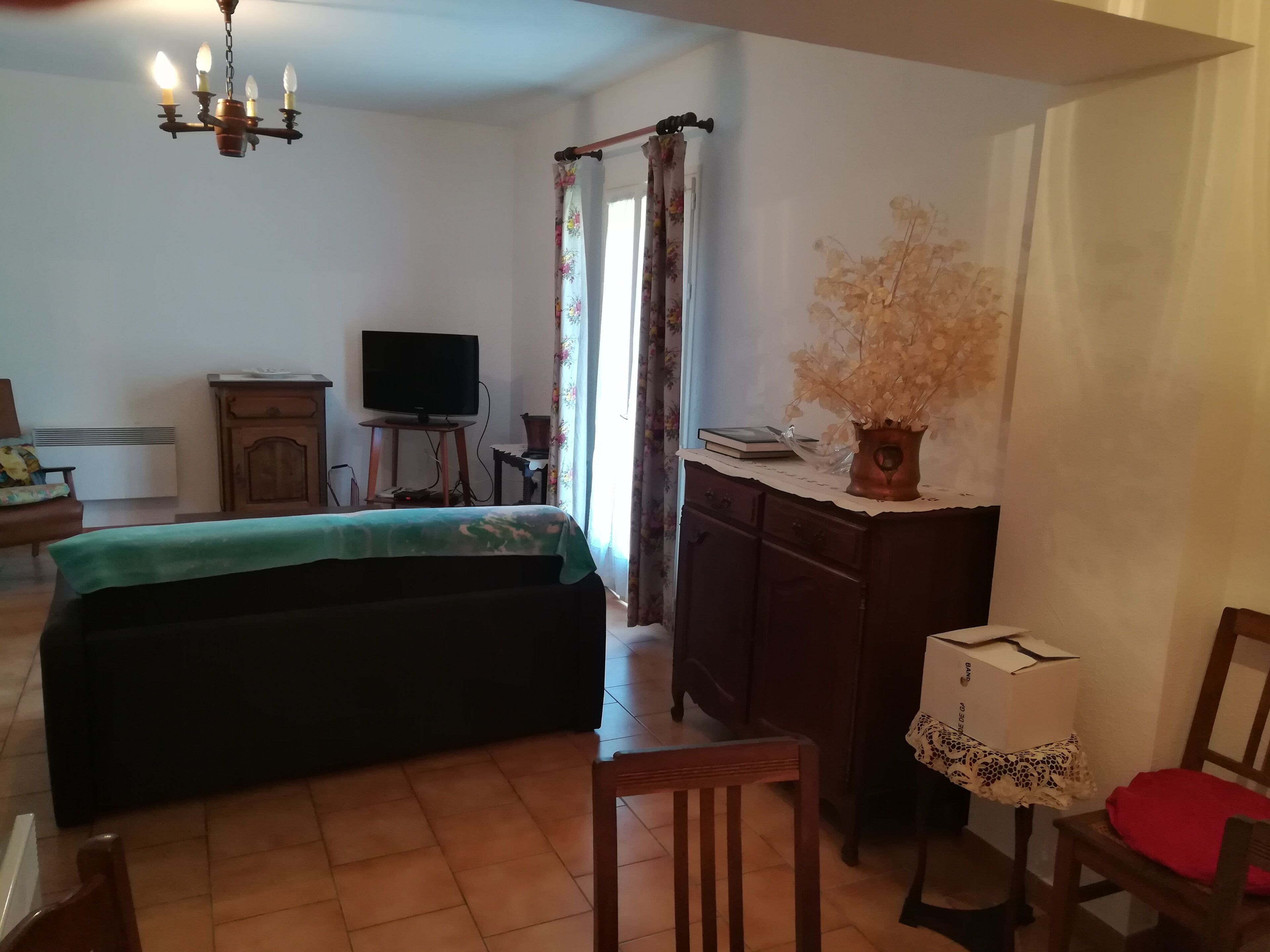 2-Room House with Garden near Nice