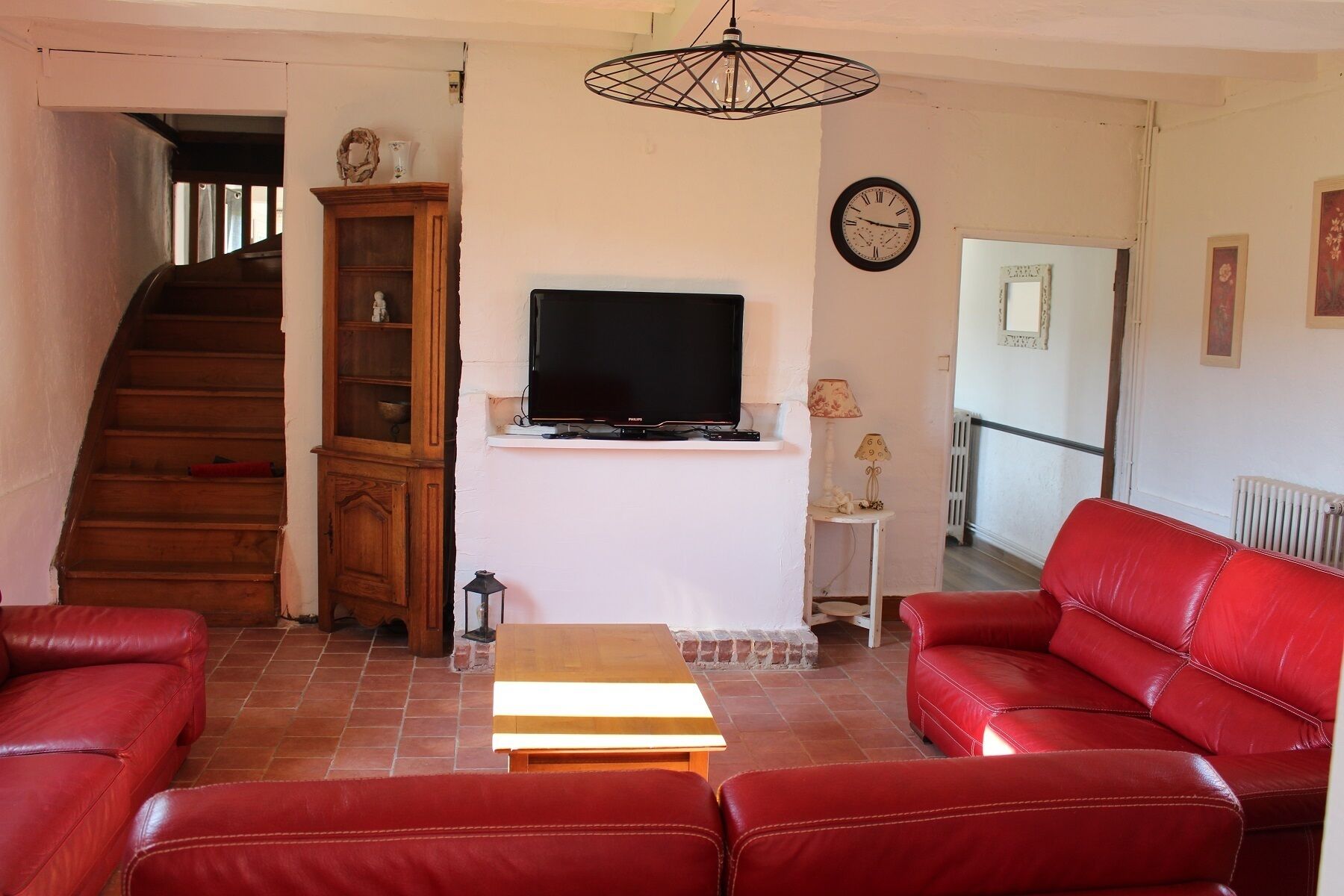 Charming cottage with heated indoor pool and quiet near the sea