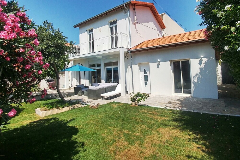 HOUSE CANNES PALM BEACH 3 P GARDEN IN PEACE 400M CROISETTE