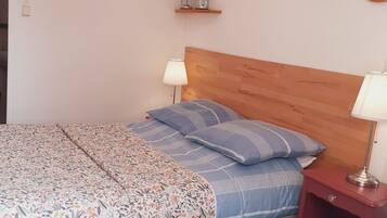 1 dormitorio, tabla de planchar con plancha, cuna de viaje y wifi gratis