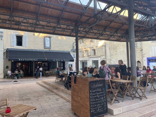 Sehr komfortable 1-Zimmer-Wohnung mit Terrasse und WIFI