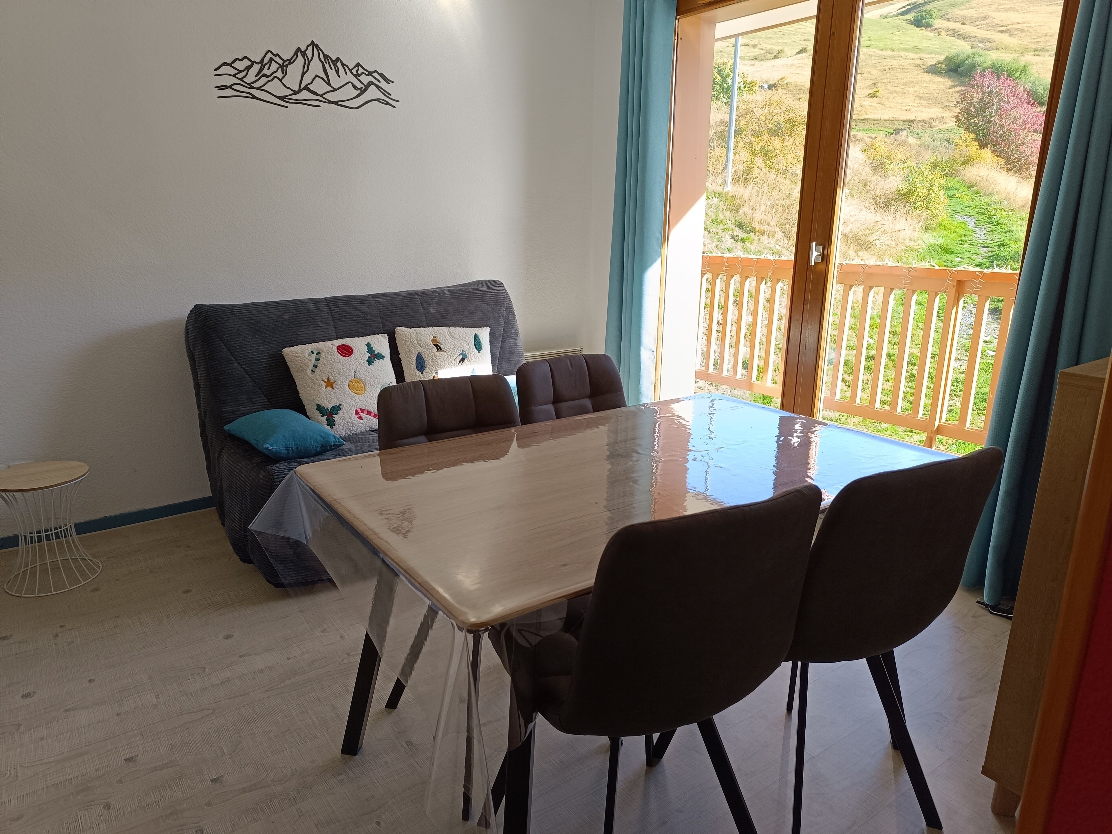 Pièces à vivre
Nouveau mobilier 2025
