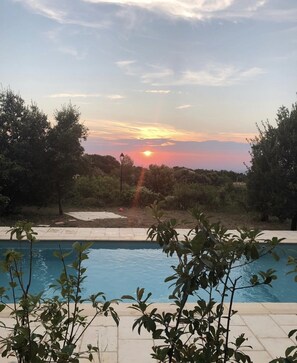 Pool - GITE OF CHARM ON THE HEIGHTS OF VENASQUE (Venasque)