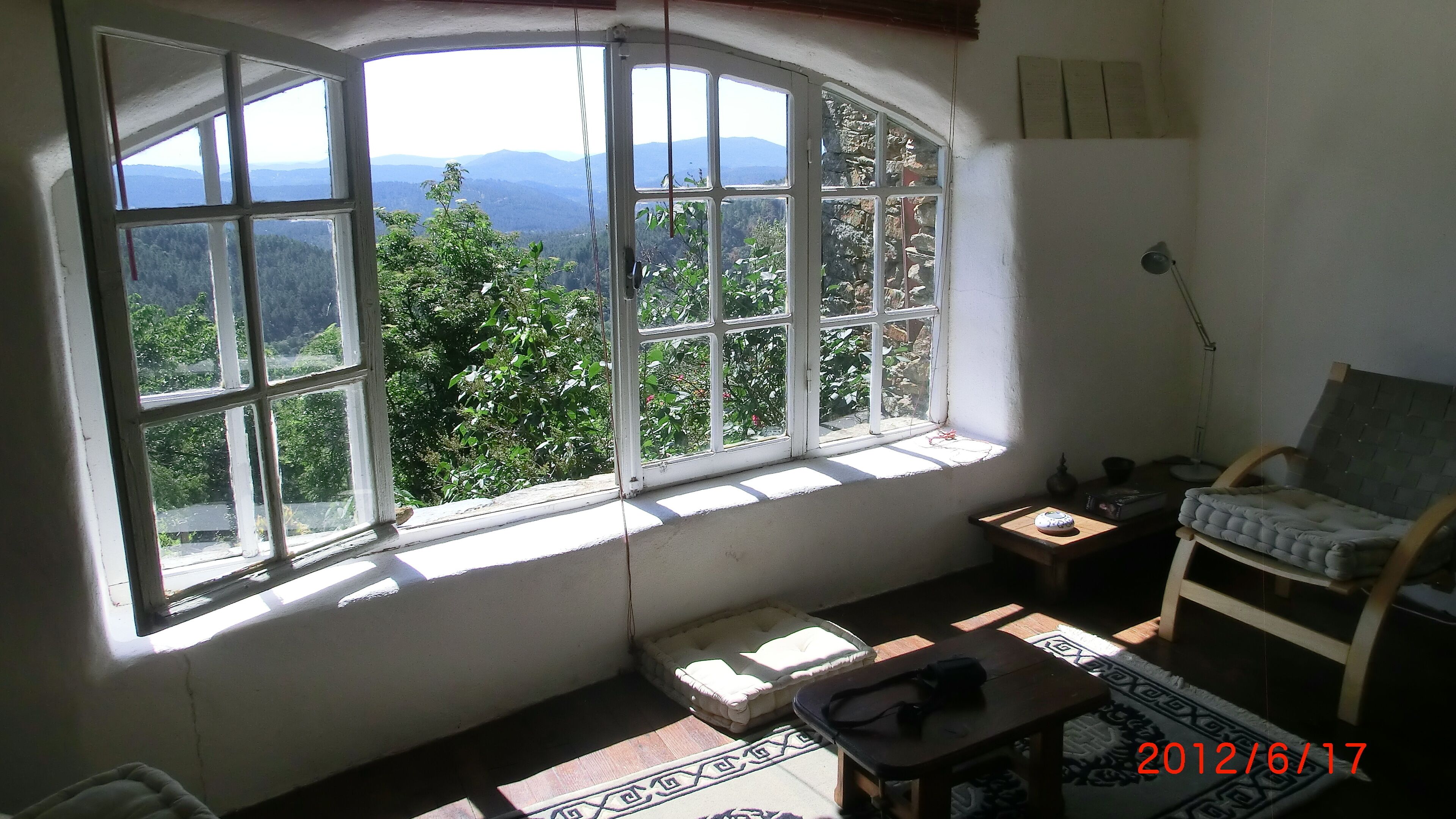 cottage full nature in a Cevennes farmhouse enjoying a beautiful view