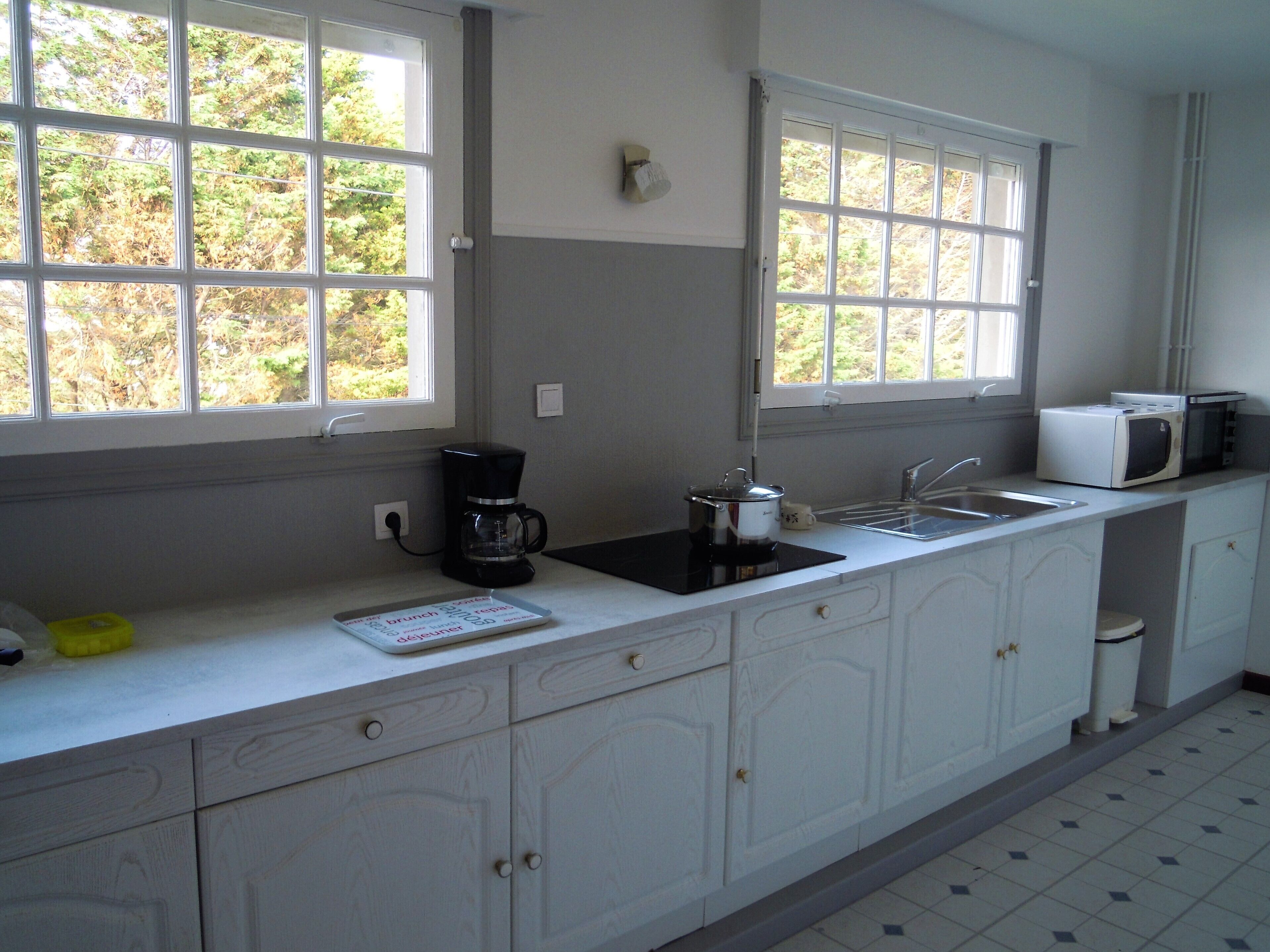 residential area 800 meters from the beach