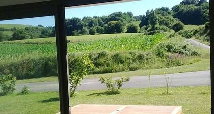 Familienhaus in einem typischen baskischen Haus zwischen Meer und Bergen