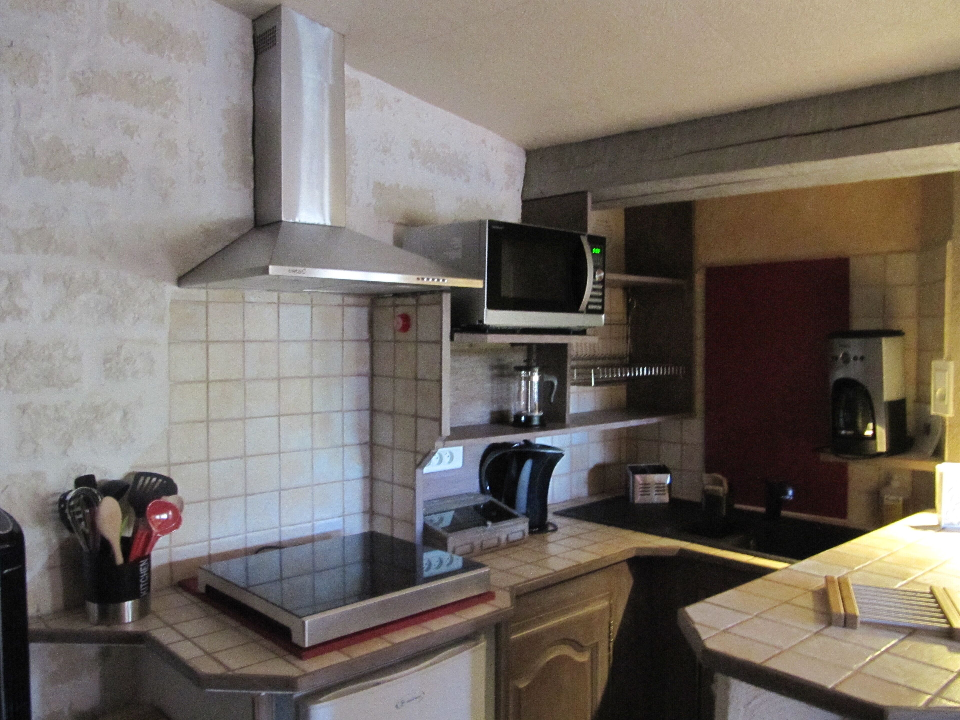 Independent studio for 2 people in Carnoux en Provence, haven of peace and rest.