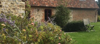 Gîte with covered swimming pool on the Opal Coast