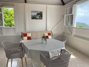 Dining - Cathy's cocoon (Riviere-Pilote)