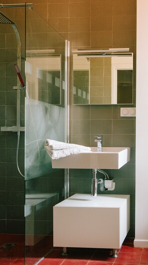Hair dryer - Charming Mas for rent by the week  (Arles)