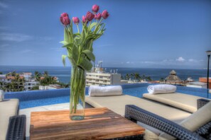 室外泳池、暖水池