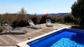 Piscine extérieure