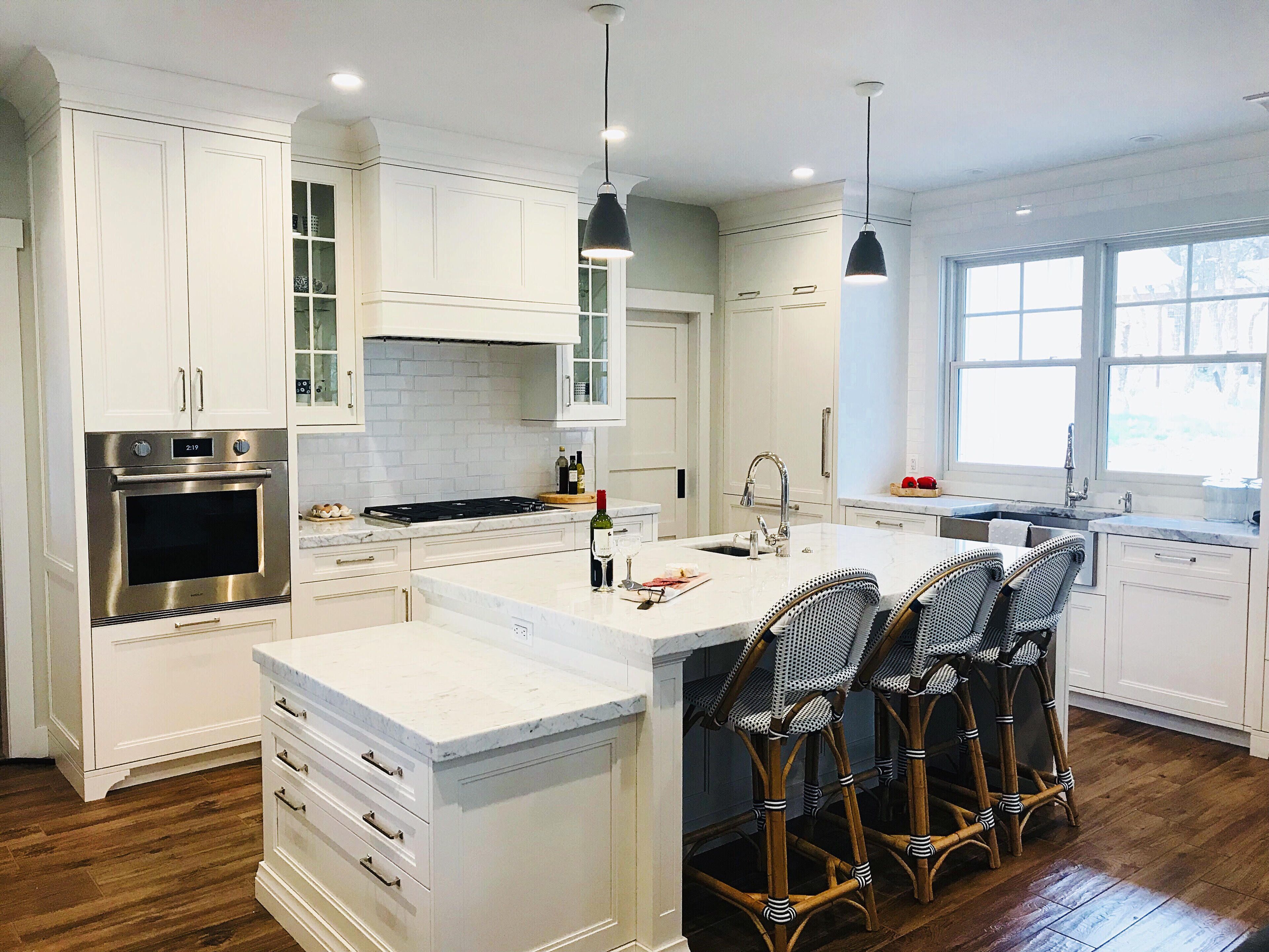 Modern Farmhouse on Canyon 