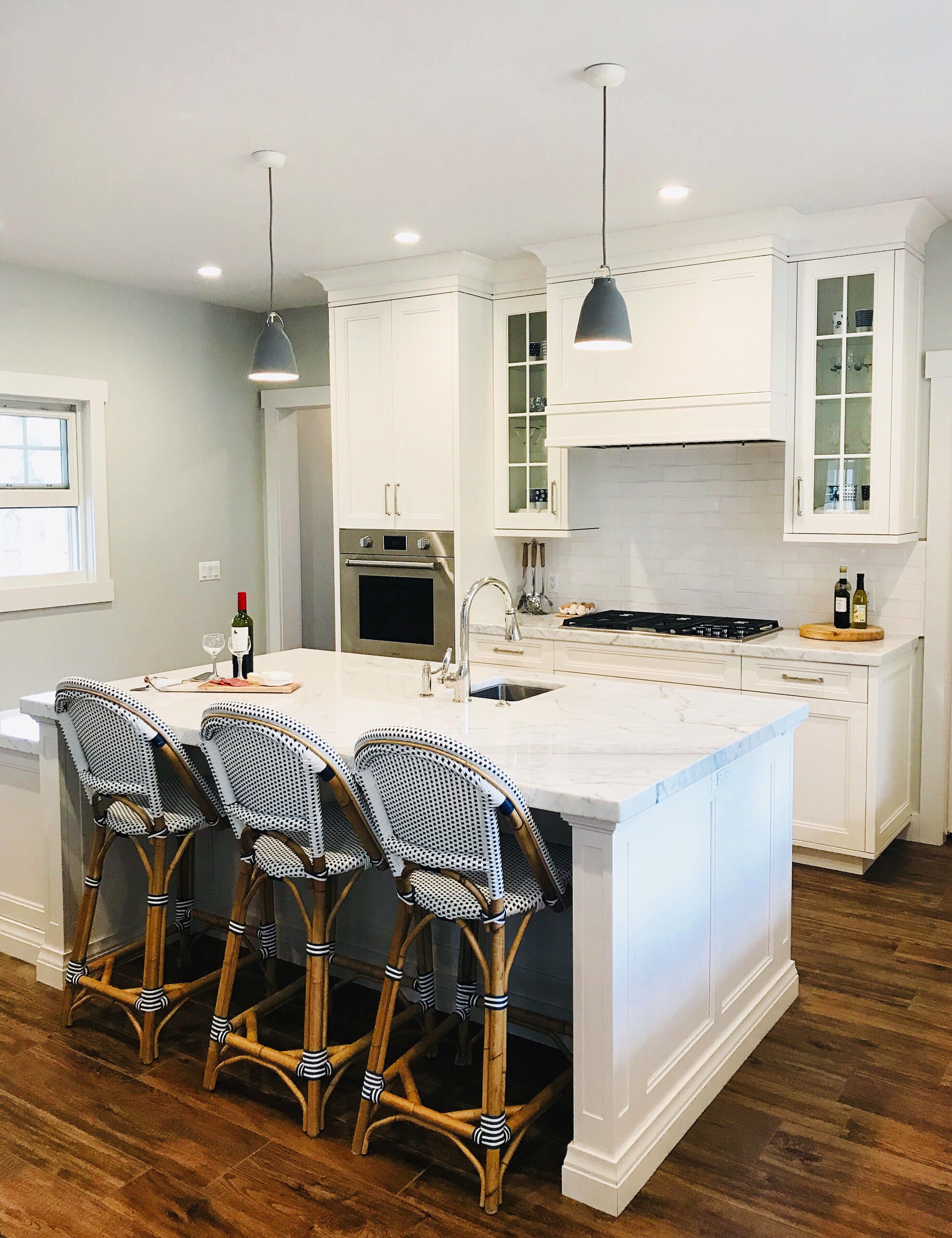 Modern Farmhouse on Canyon 