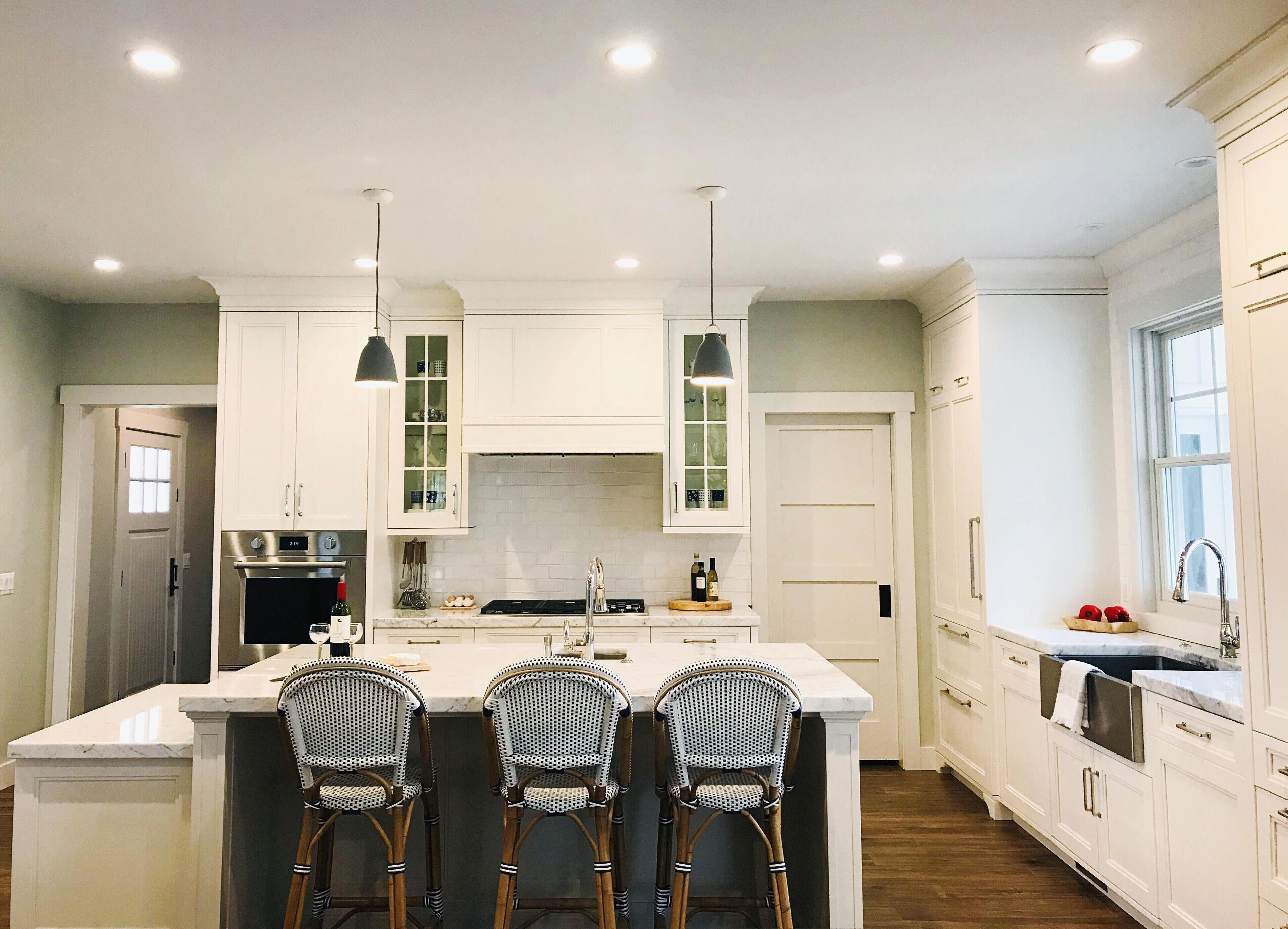 Modern Farmhouse on Canyon 