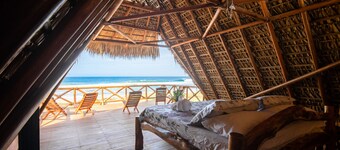 Castillo Encantado - Your Doorway to Paradise