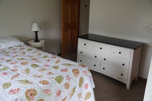 5 Schlafzimmer, Bügeleisen/Bügelbrett, kostenloses WLAN, Bettwäsche
