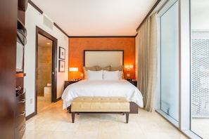 Room - Luxury Ocean View Penthouse w/ Private Rooftop Hot Tub, Steps to Beach (Miami Beach)