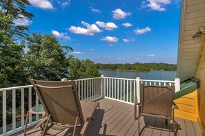 Property grounds - Lookout at Stoney Point - Wraparound porches to view the lake! (Double Springs)