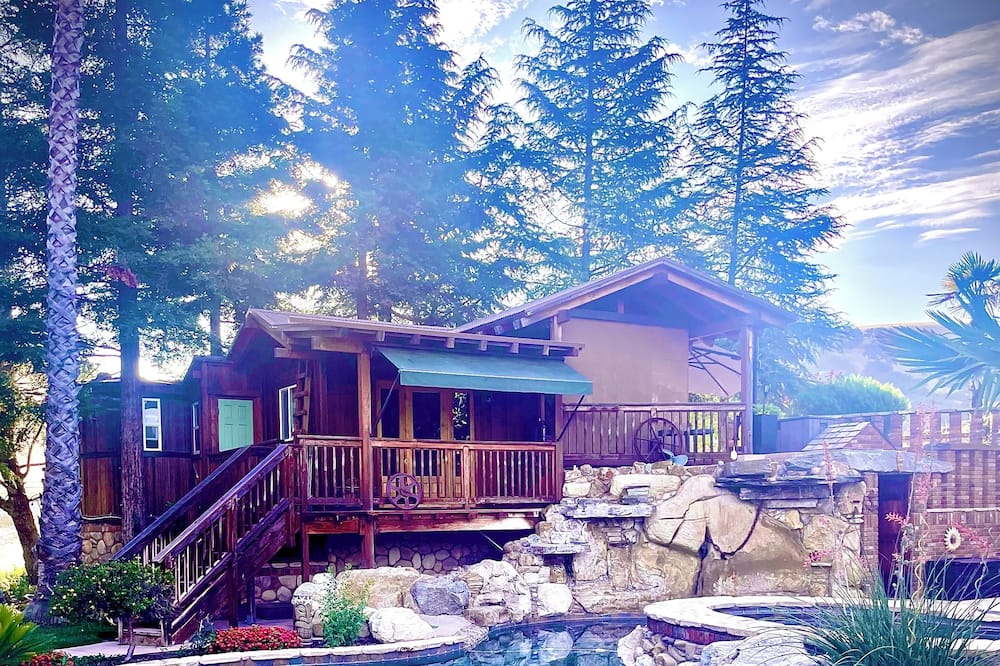 Lake Nacimiento Airbnb & Cheap Cabin Rentals from 105 AirCabins