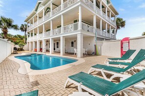 Pool - Free-standing Antebellum style home with breathtaking views, a private pool, and over 5049 sq. ft! (Tybee Island)