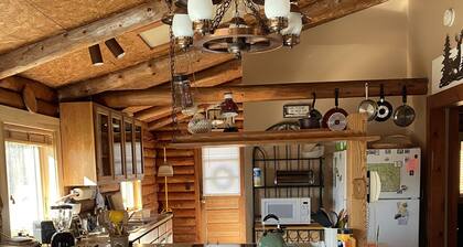 SPRING IN THE GREEN MOUNTAINS/PET FRIENDLY-WOOF