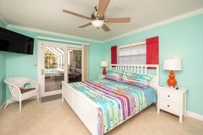 3 bedrooms, desk, iron/ironing board, travel crib