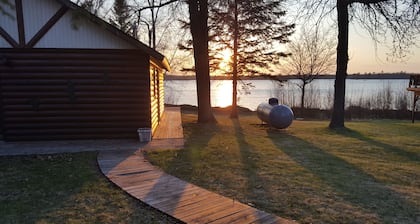 Cozy Cabin on Blackwater Lake near Longville, MN