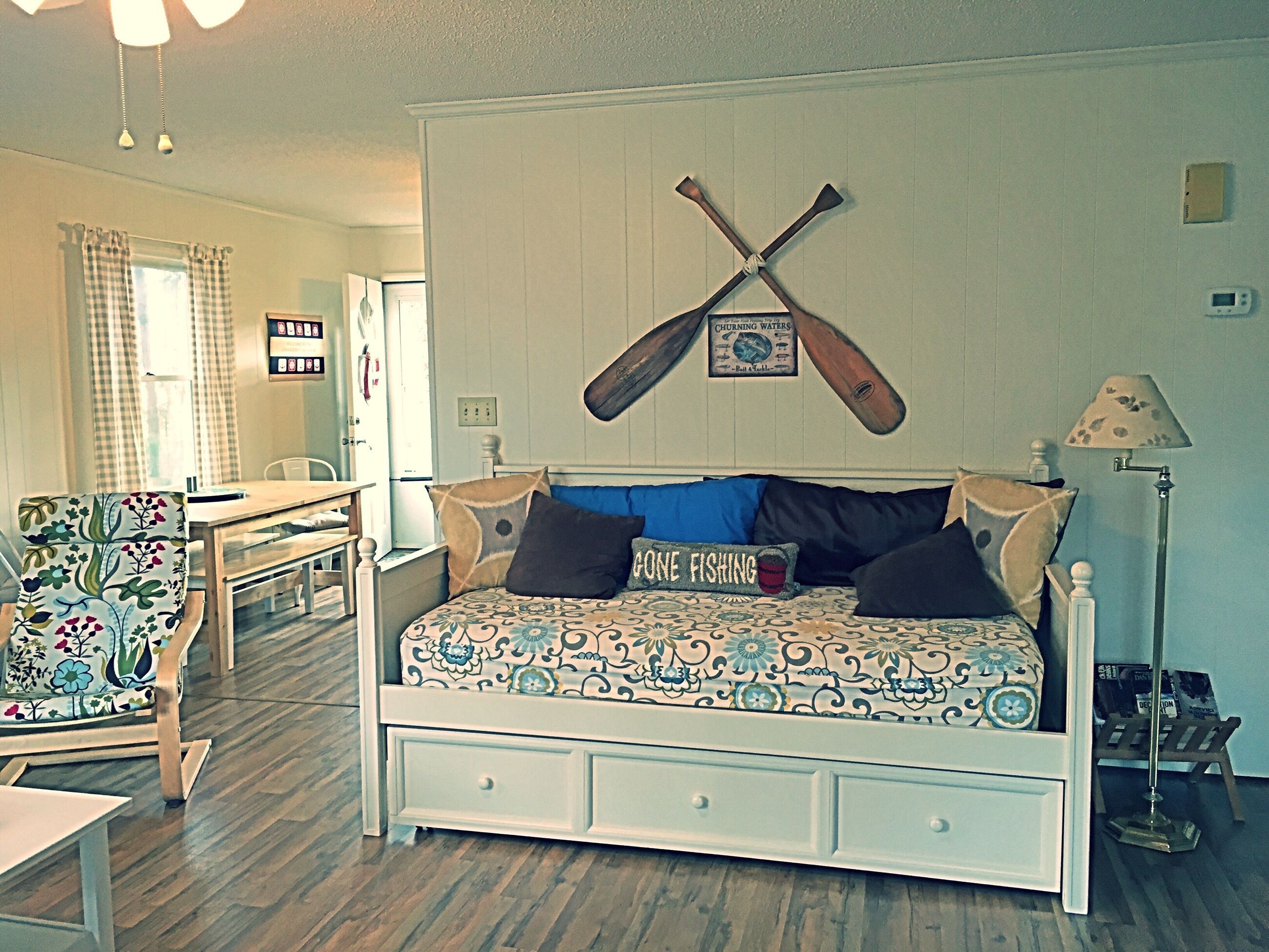 Book Now for Summer! Cute and Cozy High Rock Lake Get-A-Way!