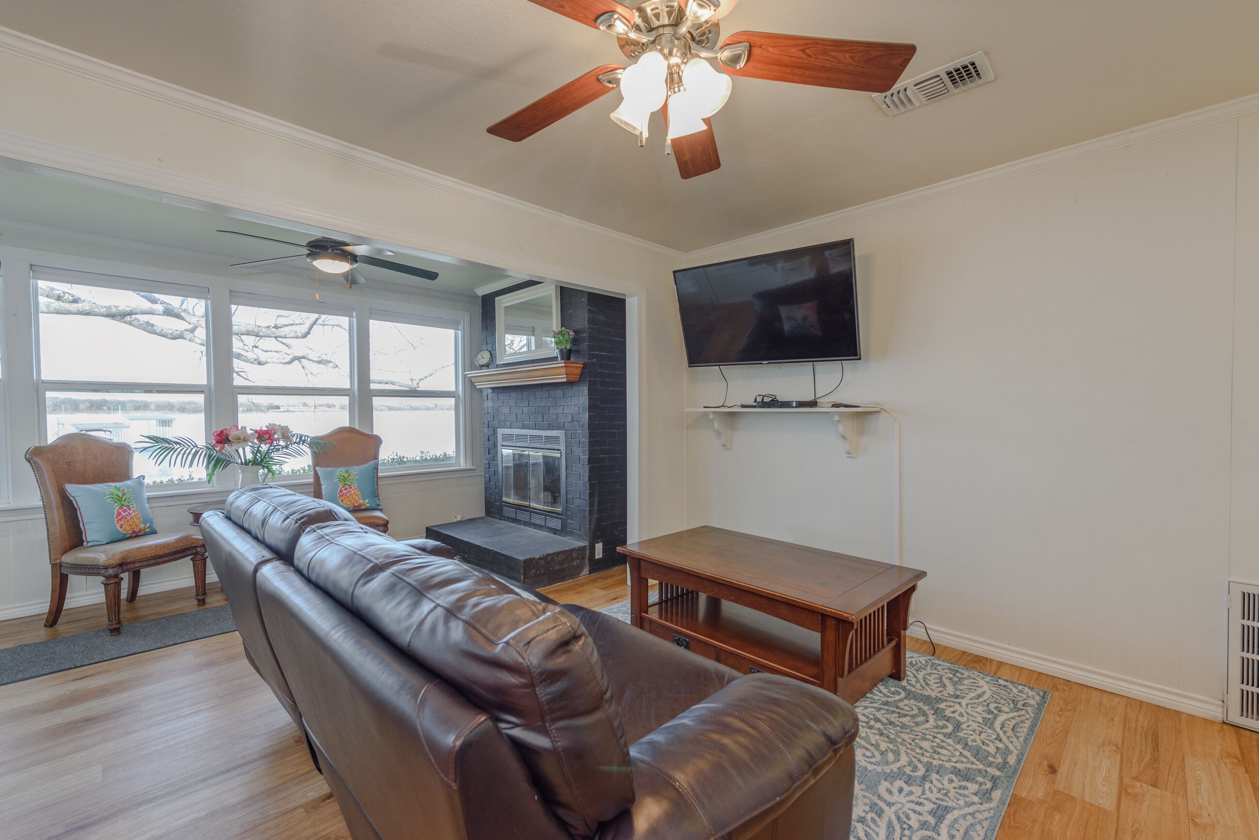 Lake Lewisville Lakefront Home Frisco, Texas - WaterfrontRentalsLakeLewisville