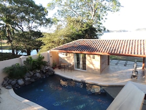 Piscine extérieure