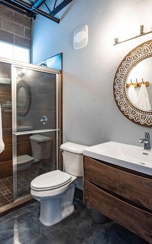 ヘアドライヤー、タオル