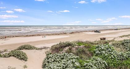 Una cosa de la costa: vistas a la piscina / al océano al sur / vista de la bahía al norte