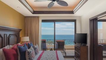 2 عدّة غرف نوم وخزنة داخل الغرفة ومكتب ومكواة/لوح كي