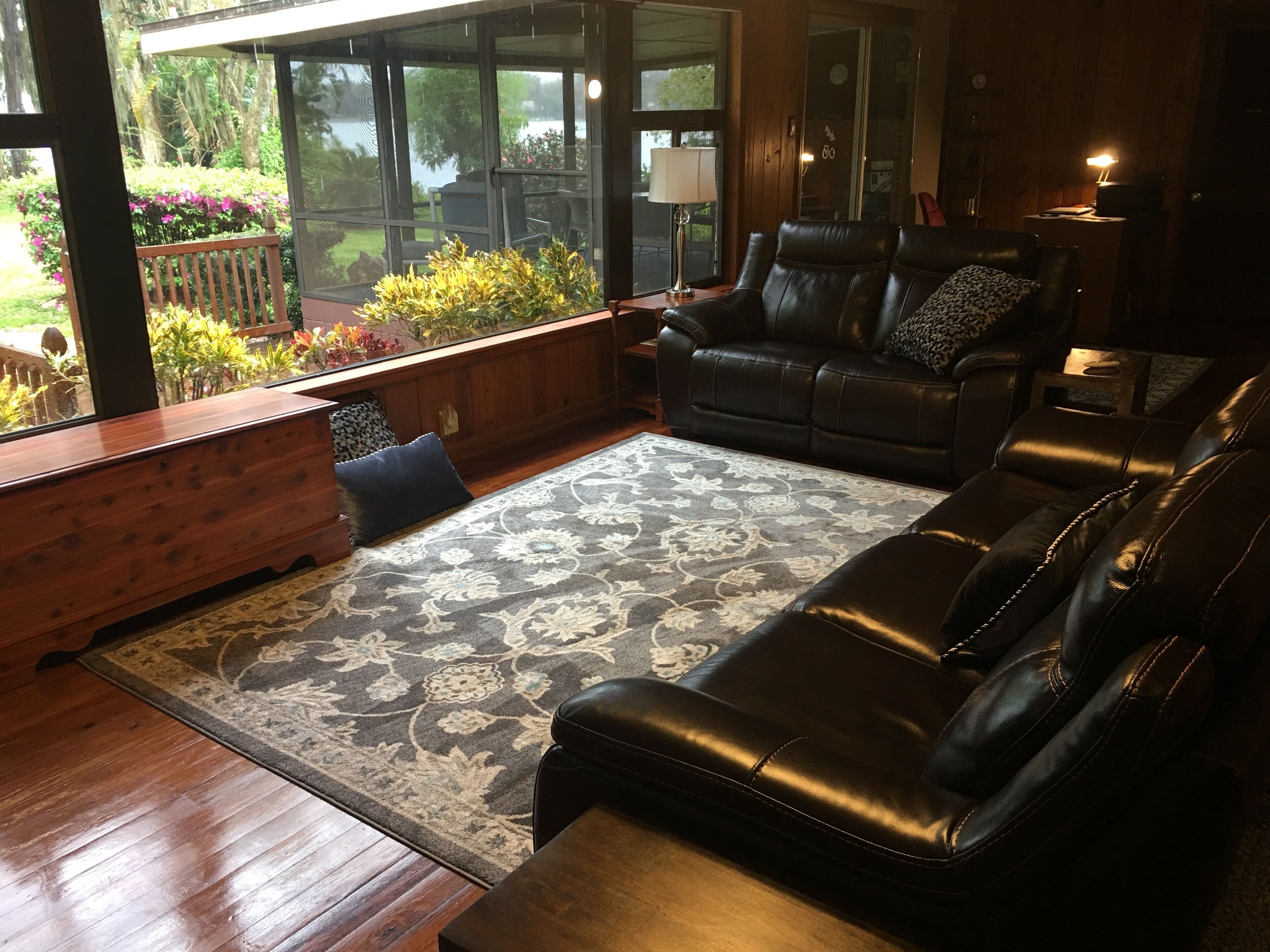 1400sf Lakefront Home Very Peaceful Quiet and Secluded but close to everything